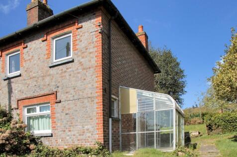 2 bedroom semi-detached house for sale
