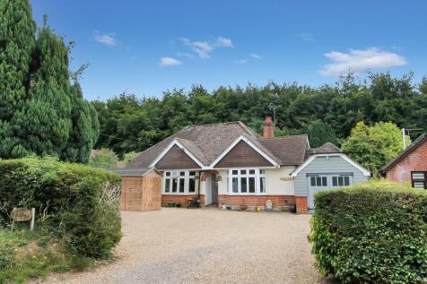 Mayhill Lane, Swanmore 2 bed detached bungalow for sale