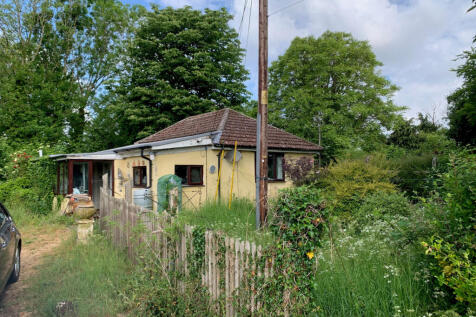 Old Stockbridge Road, Over Wallop... 3 bed detached bungalow for sale