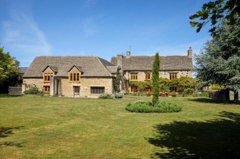 6 bedroom detached house for sale
