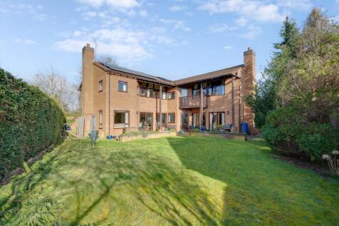 7 bedroom detached house for sale