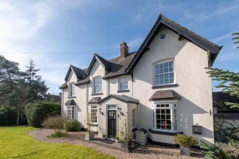 Stratford Road, Hockley Heath... 4 bed village house for sale