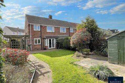 Berwick Avenue, Heckmondwike 3 bed semi