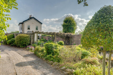 Timothy Lane, Upper Batley 3 bed detached house for sale