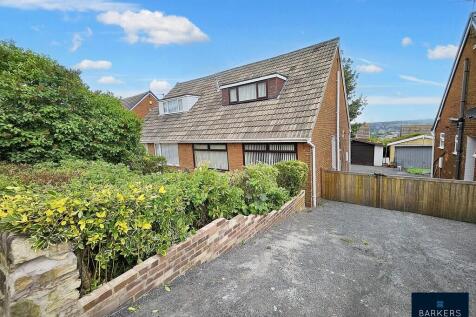3 bedroom semi-detached bungalow for sale