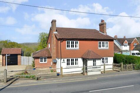 Church Street, Rudgwick, RH12 4 bed semi