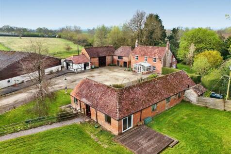 4 bedroom farm house for sale