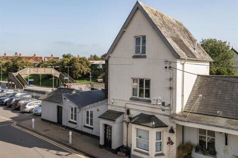 2 bedroom house for sale