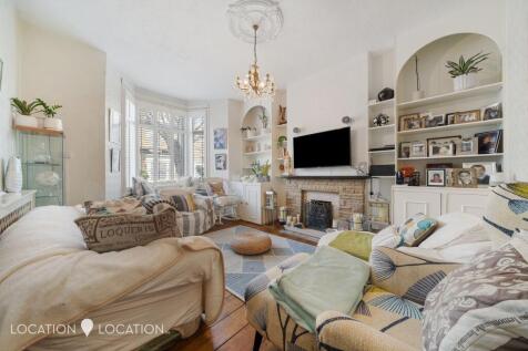 Foulden Road, London, N16 4 bed terraced house for sale