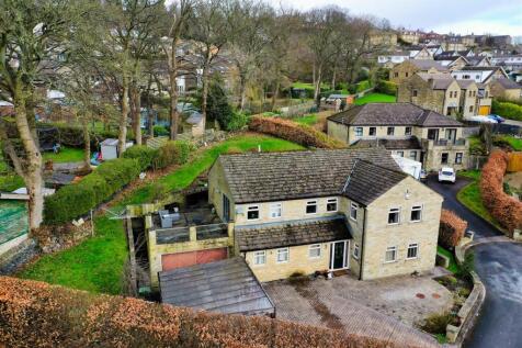 2, Upper Ellistones Court, Greetland... 4 bed detached house for sale