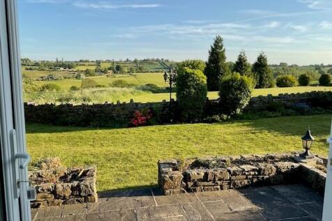 293, Halifax Road, Liversedge... 3 bed bungalow for sale
