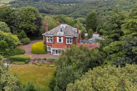 Holly Mount, Paget Crescent... 5 bed detached house for sale