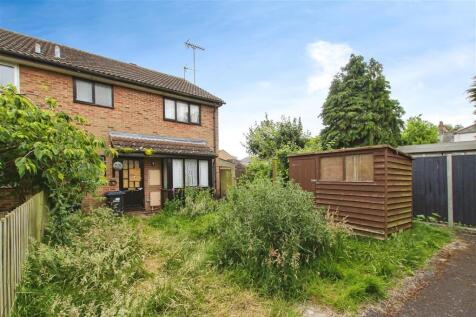 1 bedroom end of terrace house for sale