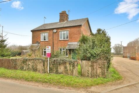 2 bedroom detached house for sale