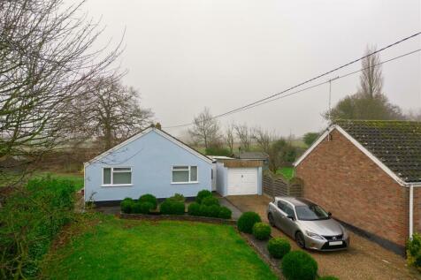 3 bedroom detached bungalow for sale