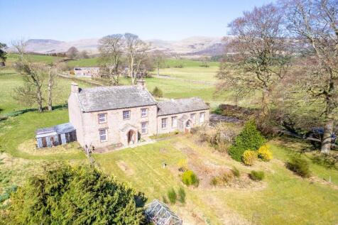 6 bedroom detached house for sale