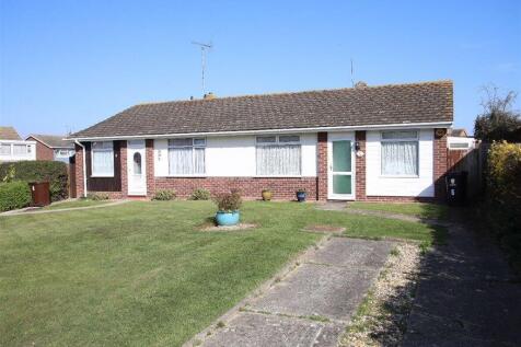 Pickers Way, Holland on Sea, Clacton... 2 bed semi