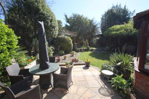 Manor Way, Holland on Sea 5 bed detached house for sale