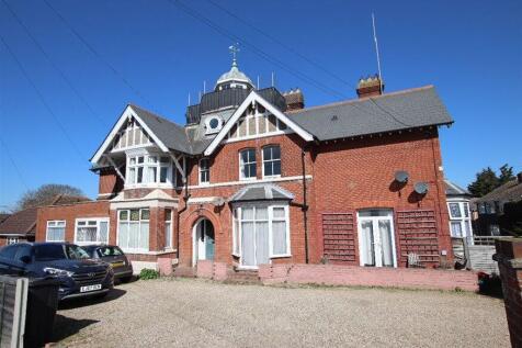 Holland Road, Clacton on Sea 2 bed flat for sale