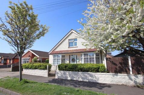 Lyndhurst Road, Holland on Sea... 4 bed detached house for sale