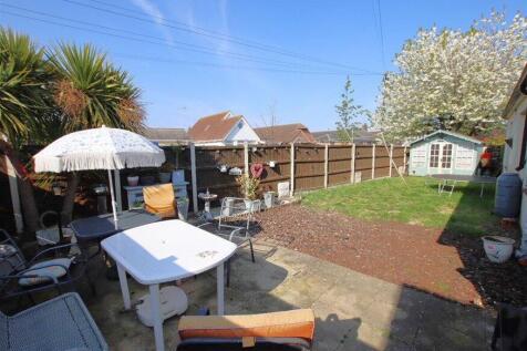 Lyndhurst Road, Holland on Sea... 4 bed detached house for sale