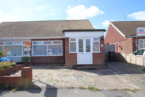 Hawthorn Road, Clacton on Sea, CO15 2 bed bungalow for sale