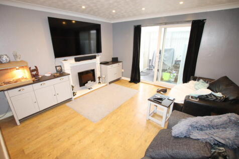 Greenacres, Clacton on Sea, CO15 3 bed semi