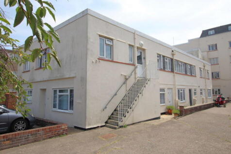 Oulton Hall., Marine Parade East... 2 bed flat for sale