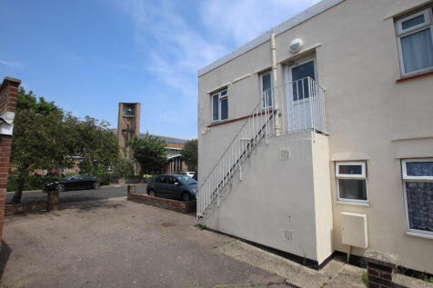 Oulton Hall., Marine Parade East... 2 bed flat for sale