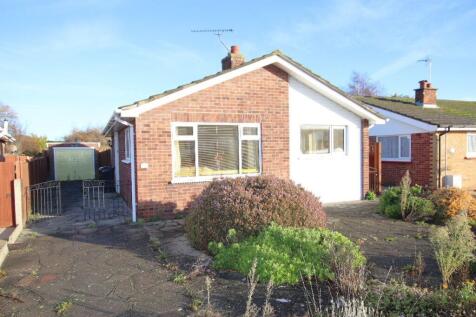 Woodlands Close, Clacton on Sea, CO15 2 bed bungalow for sale