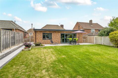 Regnum Drive, Shaw, Newbury... 3 bed bungalow for sale