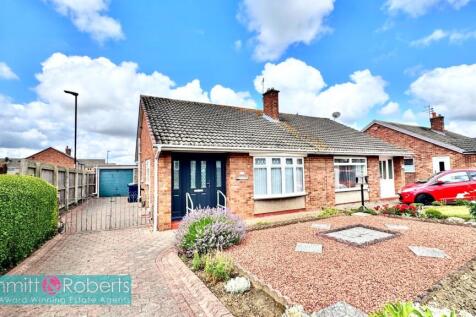Willow Road, Houghton le Spring, Tyne... 2 bed semi