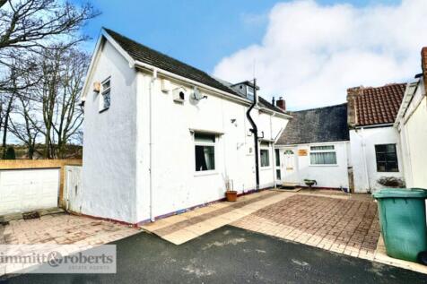 Church Street, Houghton le Spring... 3 bed link detached house for sale