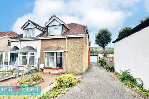 St. Aidans Terrace, Houghton le... 2 bed semi