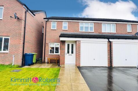 3 bedroom semi-detached house for sale