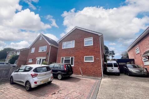 Broadstone 4 bed detached house for sale