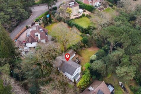Broadstone 4 bed detached house for sale