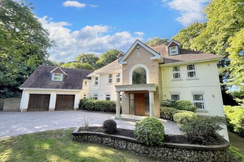 Broadstone 6 bed detached house for sale