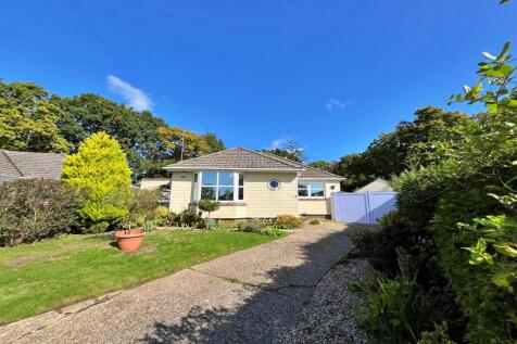 Broadstone 3 bed detached bungalow for sale
