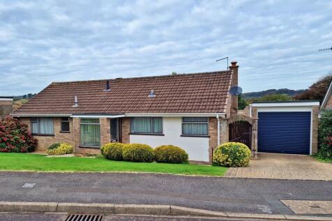 Bridport 2 bed detached bungalow for sale