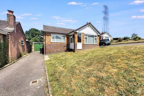 Stapehill 2 bed detached bungalow for sale