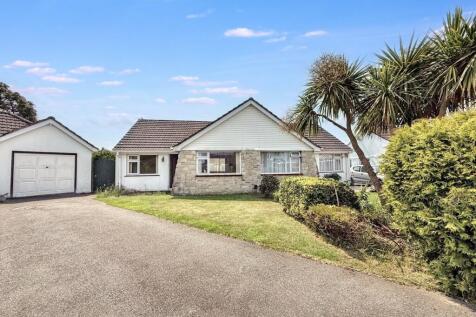 2 bedroom semi-detached bungalow for sale