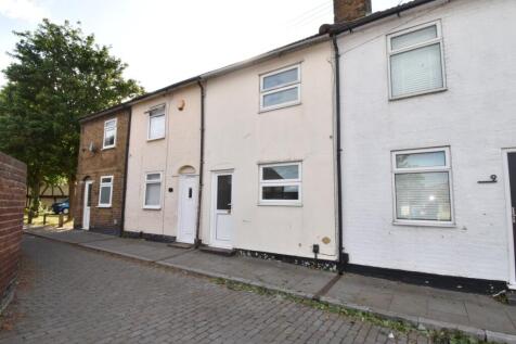 Cross Lane, Milton, Sittingbourne, ME10 2 bed terraced house for sale