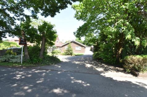 Broomfield Road, Kingswood... 4 bed bungalow for sale