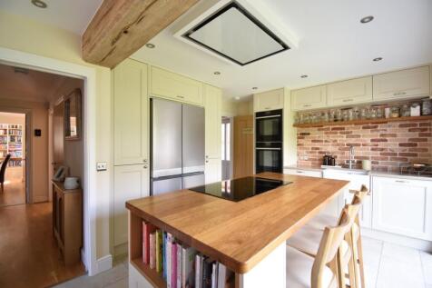 Palmers Yard, Headcorn, Ashford, TN27 5 bed detached house for sale
