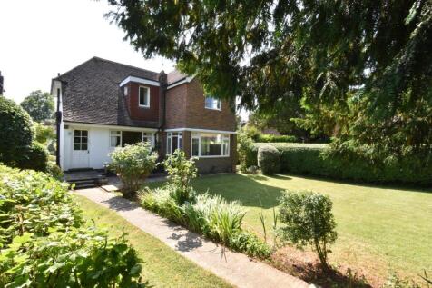 The Moat, Charing, Ashford, TN27 4 bed detached house for sale