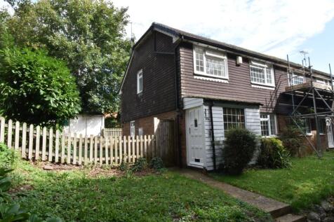 Maidstone Road, Lenham, ME17 3 bed semi