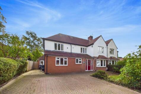 David Avenue, Pontesbury, Shrewsbury 5 bed semi