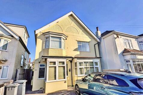 Southbourne 2 bed flat for sale