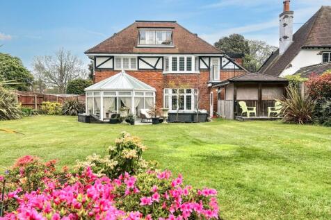Boscombe Manor 5 bed detached house for sale
